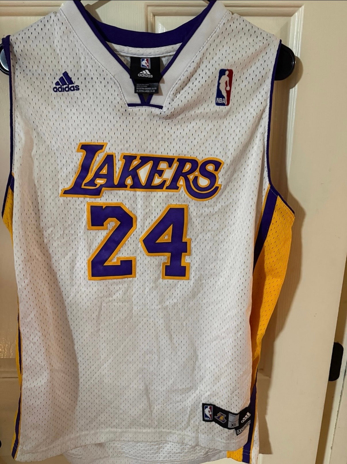 Youth Los Angeles Lakers Kobe Bryant Jersey