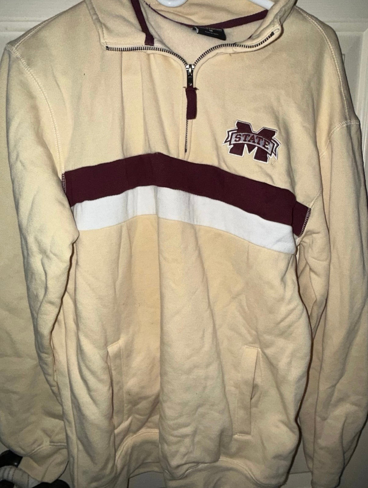 Mississippi State Bulldogs Quarter Zip Up