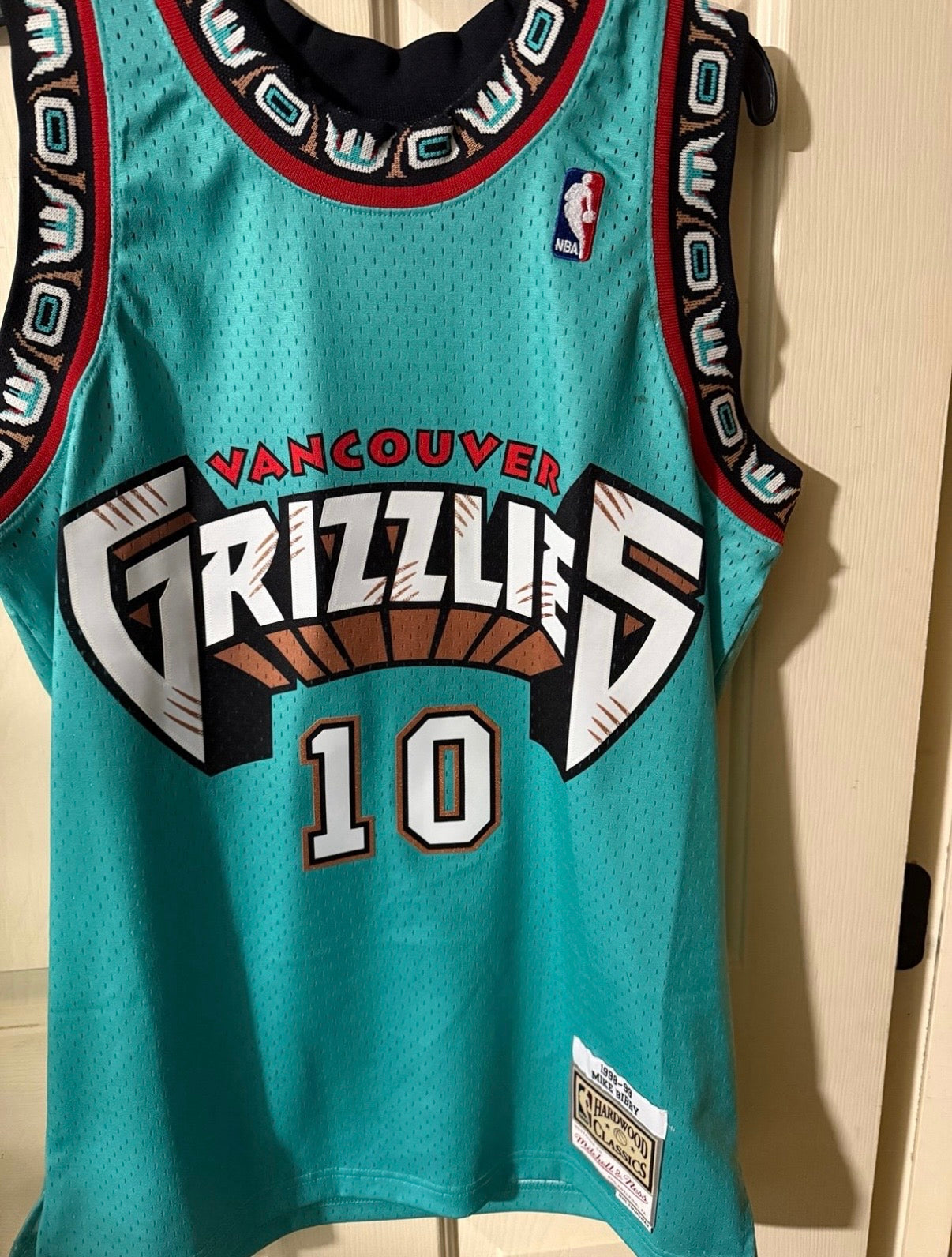Vancouver Grizzlies Throwback Mike Bibby Jersey